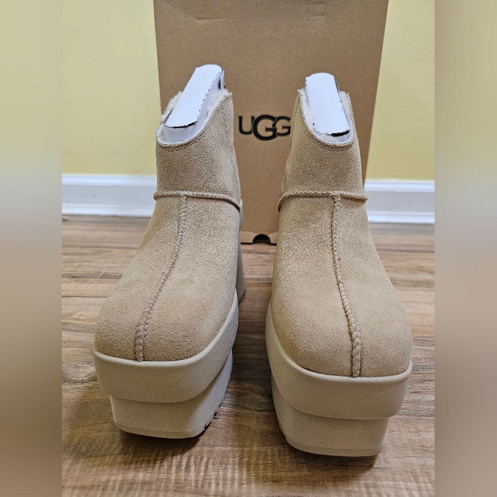 UGG New Heights Platform Mini - Picture 3 of 15